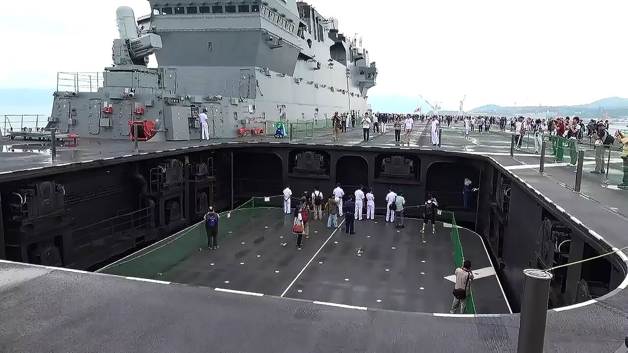 DDH183 護衛艦いずも エレベーター昇降 呉基地サマーフェスタ 20160717