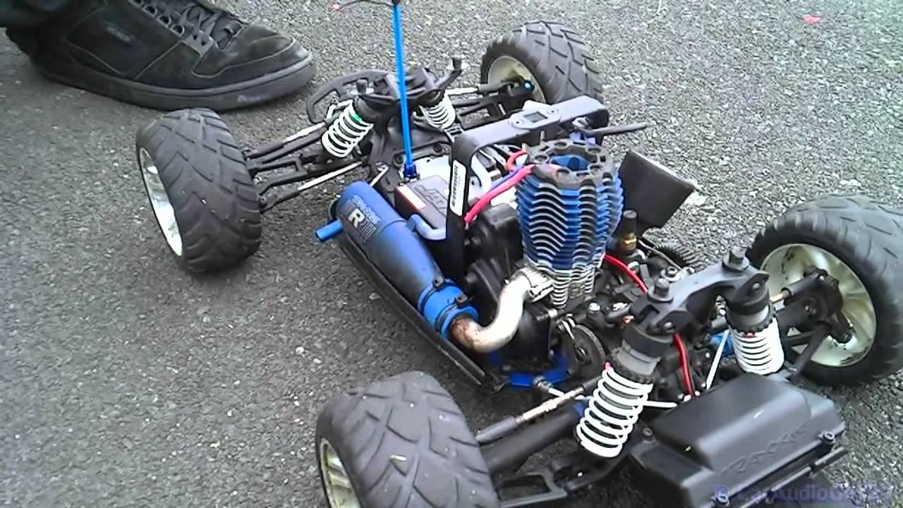 Traxas Nitro Fuel RC car without shell 