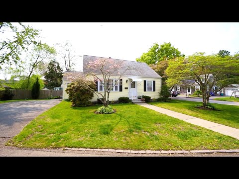 1 Lakeside St, Riverside, RI home video tour