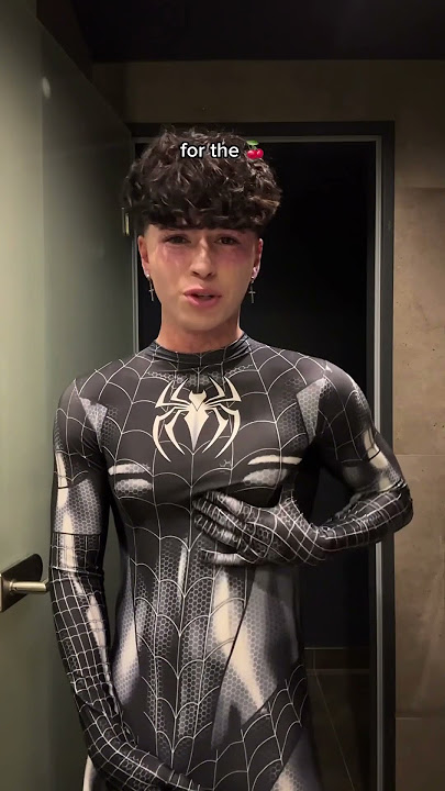 women‘s spider man suit😭