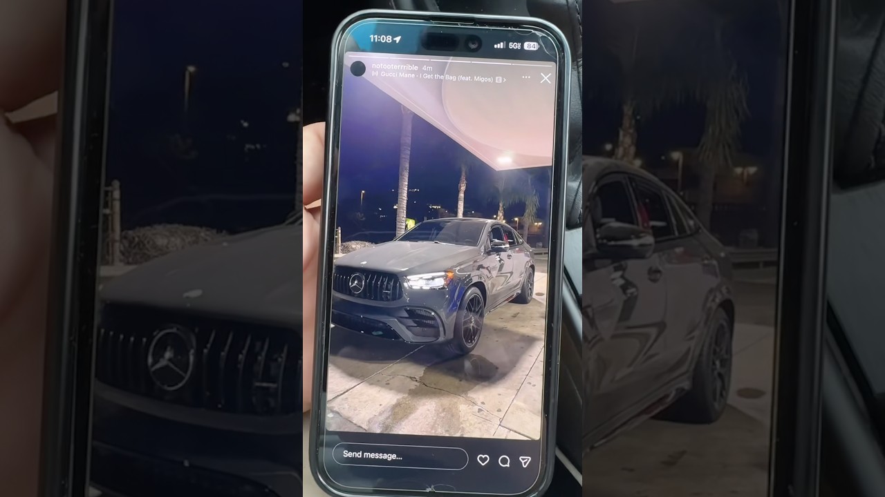 Он должен мне деньги, но продолжает хвастаться машинами, наличными и клубами… Поэтому я решил ему...