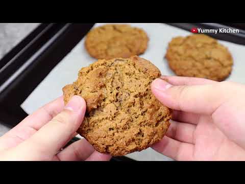 PEANUT BUTTER COOKIES