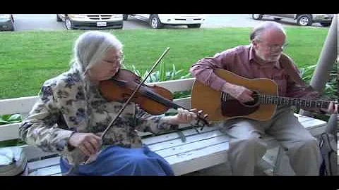 2013-10-24 Vivian and Phil Williams share some old...