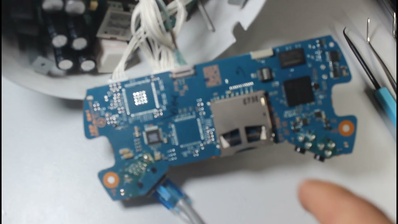 Sony  Camera SNC-EP521 , Rest  position faulty using a Thermal Cam - Microchip causing a big short.