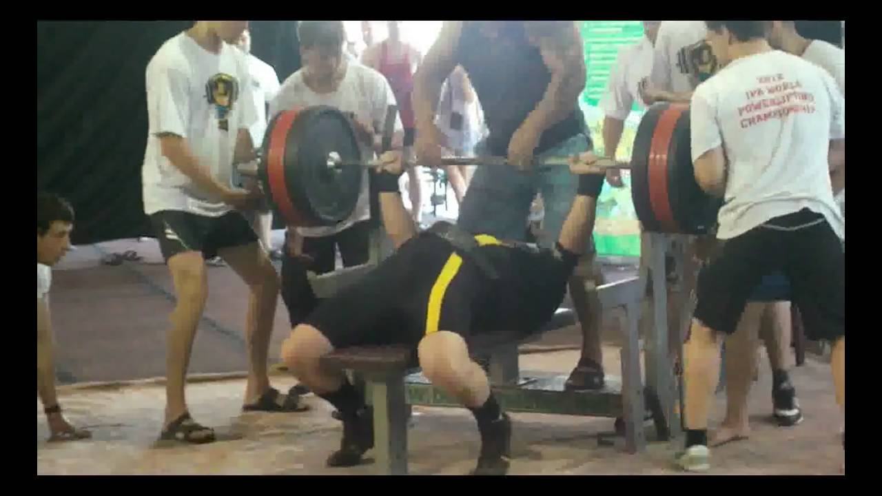 IPA WC Sochi 03 06 2012   320 kg NoLift another angle
