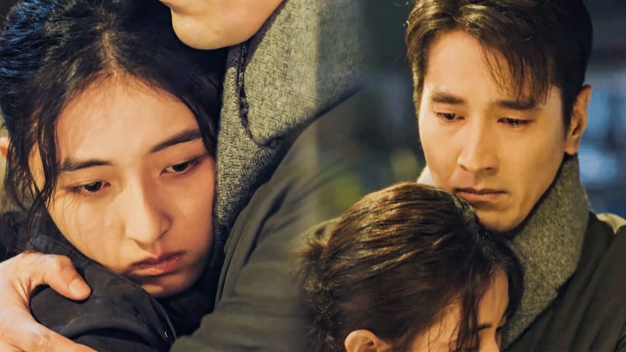 大结局！灰姑娘亲人离世，霸总抱她慰藉，感情火花瞬间爆发！😳❤️‍🔥#赵又廷 #张子枫