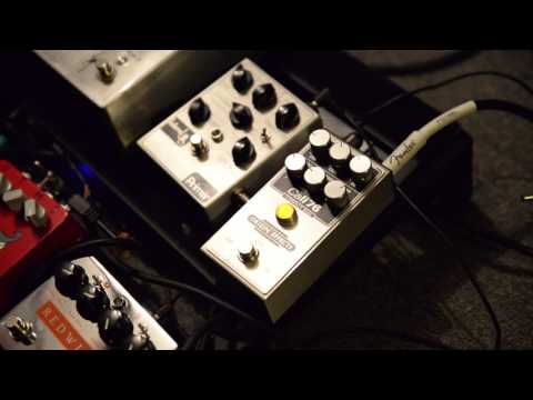 Origin Effects Cali76-CB Bass Compressor Demo - YouTube