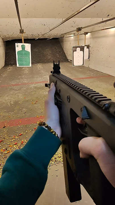 KRISS VECTOR FULL AUTO #guns #vector #9mm #glock #viral #blowup #blicky