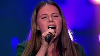 Nikita Pellencau sing 'Love Me Like You Do' by Ellie Goulding - The voice of Holland 2015