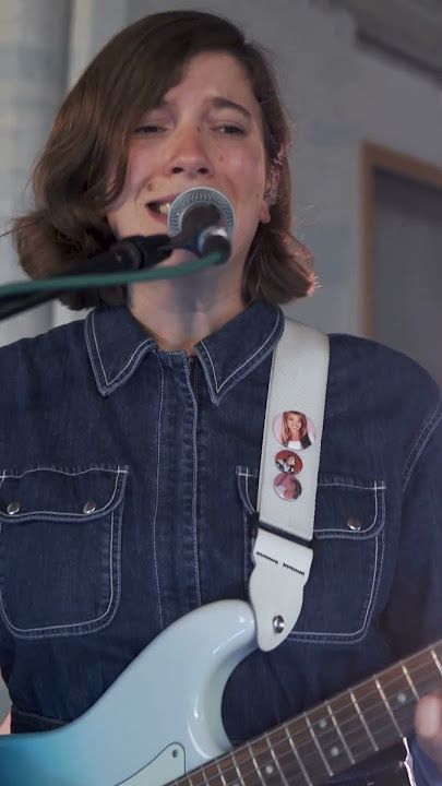 Indie-pop from North London - Girl Ray perform live at The state51 Factory