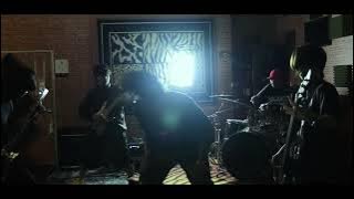 Escape - DEMA ( VIDEO)
