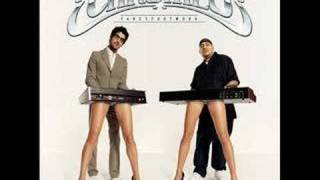 Chromeo - Needy girl (Lifelike ReMiX) chords