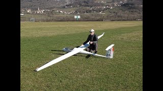 Walter's  6,0 meter wingspan ASH 26 E RC glider maiden flight