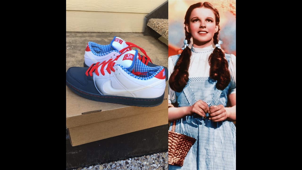 dorothy dunks