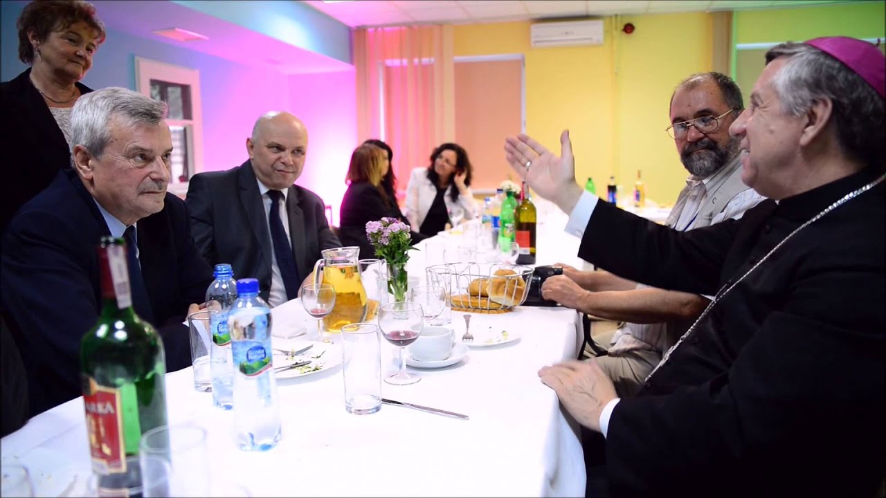 Arcybiskup metropolita szczecińsko -- kamieński Andrzej Dzięga