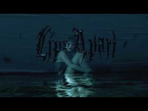 Alice Glass - LIPS APART [Official Audio Visualizer]