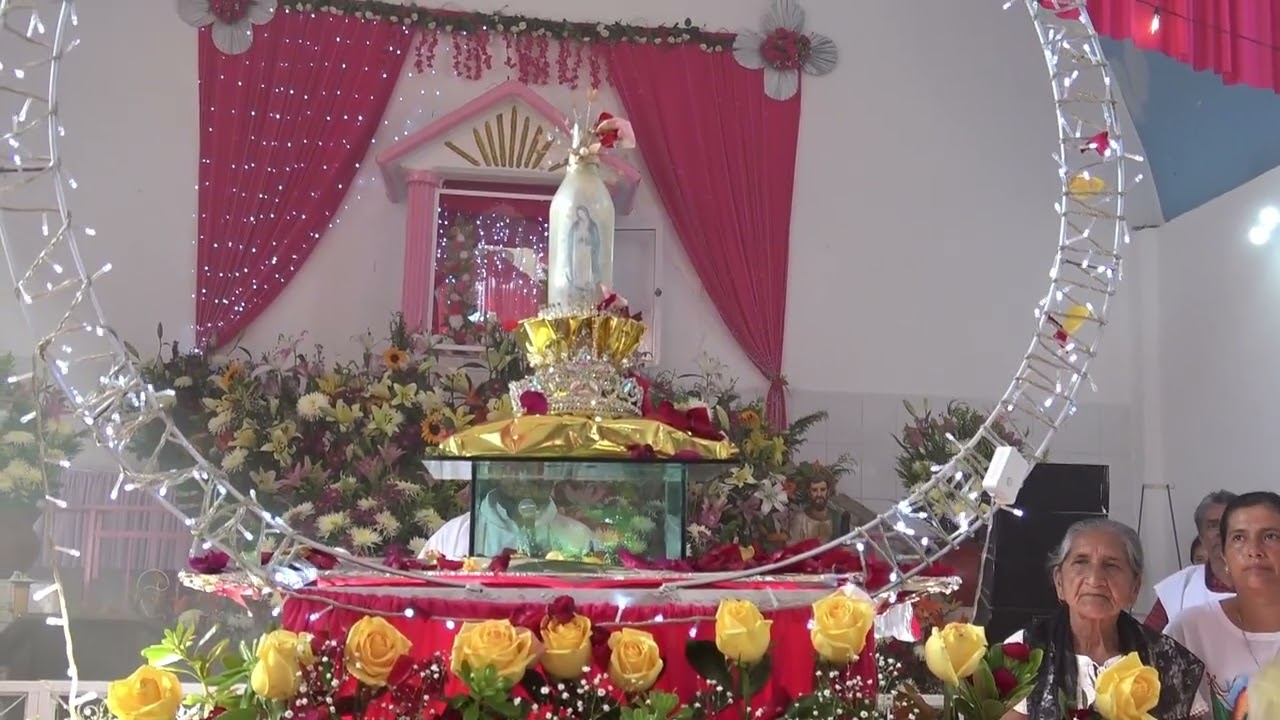 Coronación de la virgen de la botellita