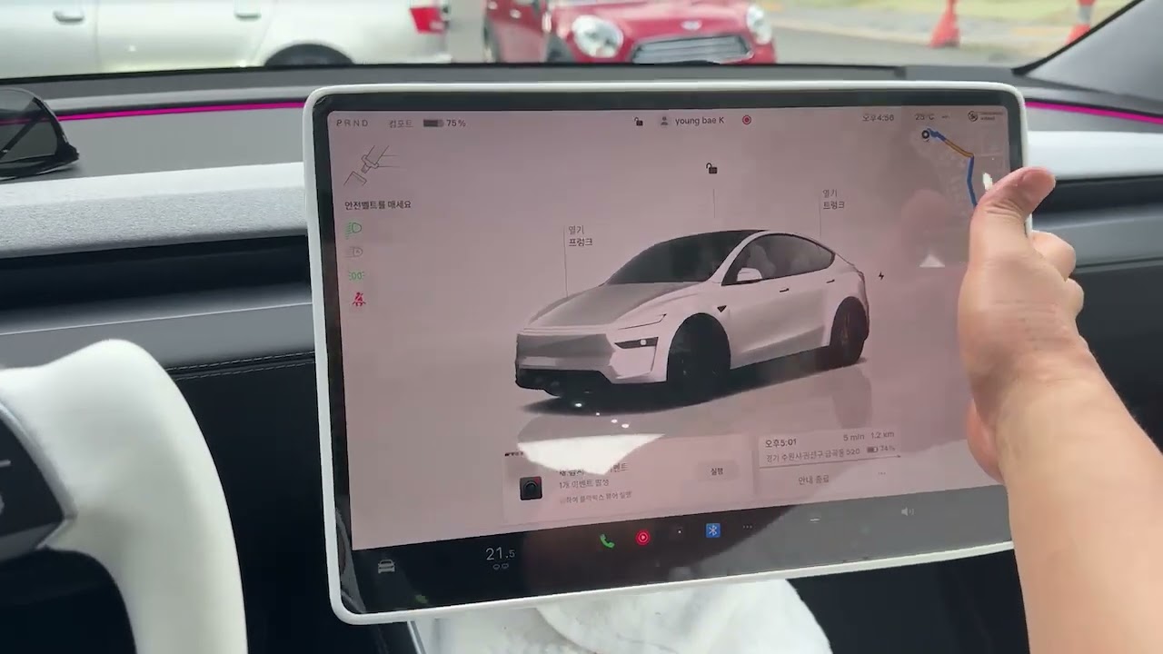 SATONIC V2 スイベルスクリーンマウントキット（Tesla Model 3 / Y 