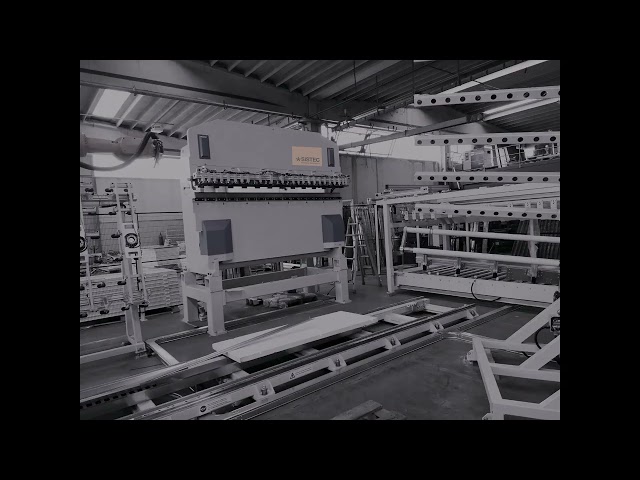 Produzione e assemblaggio porte tagliafuoco - Fire door production and assembly