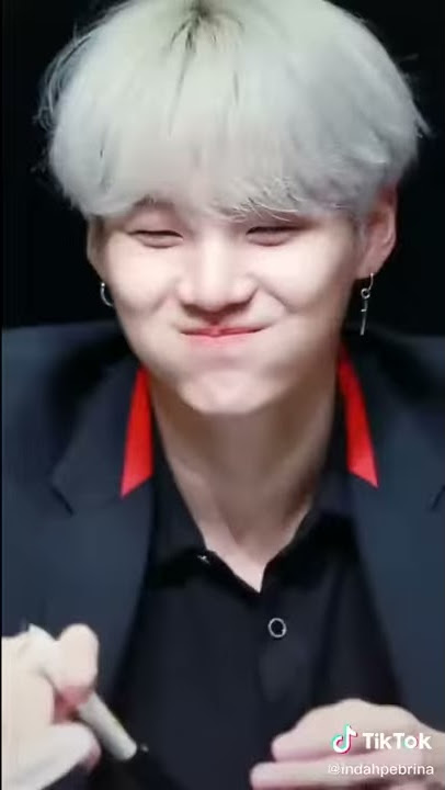 Tik tok suga bts 24 detik ❤️❤️❤️