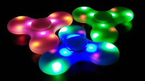 WoW 2017 Spinner 3.19$!!! USB, Led, Bluetooth, Speaker Musical! Best Toys!