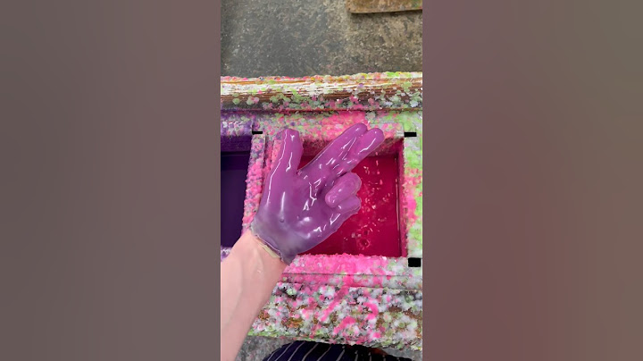 It doesn’t burn dw!!! #wax #gsycandles #satisfying