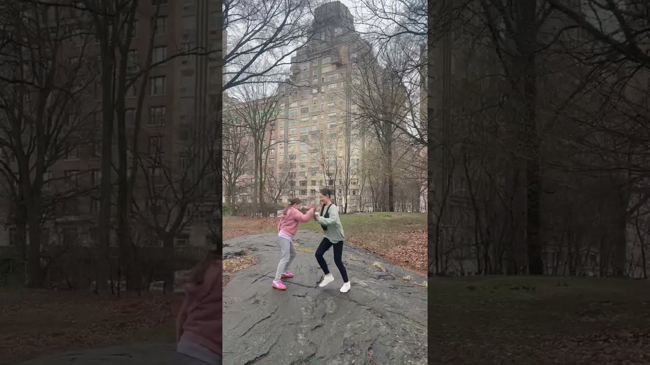 HEY JESSIE! 💗🚕| the Jessie building in NYC!