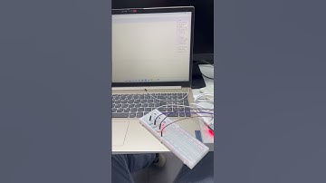 Práctica 2 Semáforo  simple,  ESP32 Microcontrolador