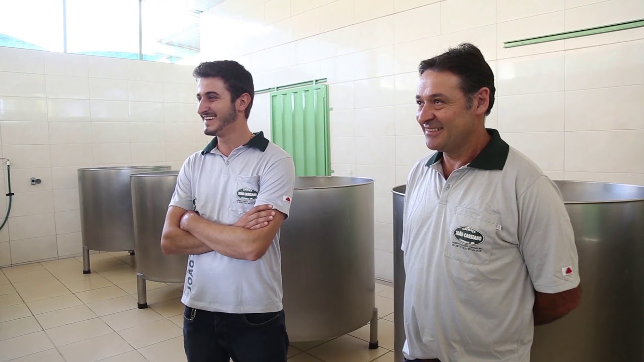 Cachaça: conheça um pouco o processo de produção artesanal