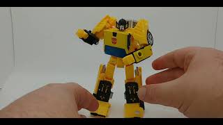 Chuck's Reviews Transformers Earthrise Sunstreaker