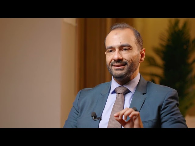 عملية زراعة القرنية واحدث التقنيات الحديثة | دكتور احمد فايز