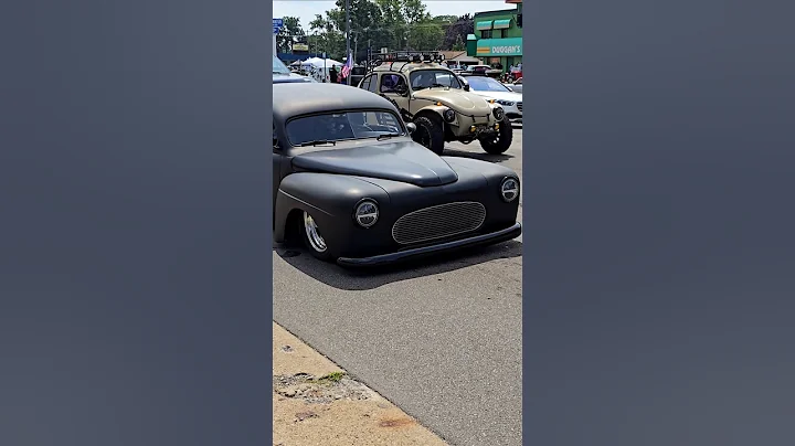 Custom Classic Car Drive By Engine Sound Woodward Dream Cruise 2025
