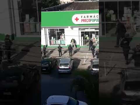 Furto e tumulto em frente a farmácia levam homem de volta para a cadeira, em Paranaguá