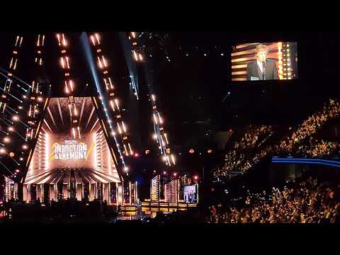 Paul McCartney inducting Foo Fighters into the Rock Hall of Fame