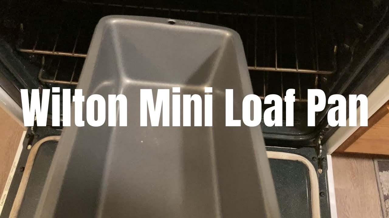 Wilton Mini Loaf Pan Set