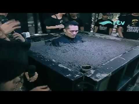 Demian buried alive in concrete for 50 hours | THE PERFECT ESCAPE [ MAY 22nd 2015 ]