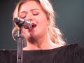 KELLY CLARKSON "SHALLOW" (Lady Gaga cover) Green Bay, WI.