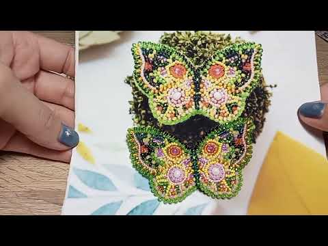 Вышивка бисером . Брошь от Абрис Арт .