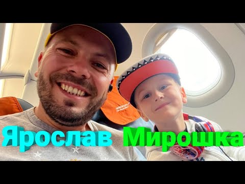 😀 Учитесь, как нужно танцевать)))