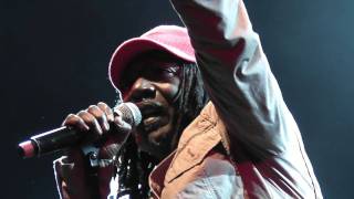 Video voorbeeld van "Alpha Blondy - Peace In Liberia - WOMAD 2011 Charlton Park"