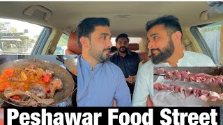 Peshawar food street |Eisakhan Orakzai #1 | Pashto funny video