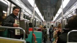 A bord du métro rame MP 73 (Métro Paris RATP ligne 6) + musique
