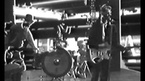 Exit 13 gun in your hand.avi