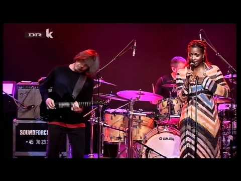 Chris Minh Doky Band featuring Ida Corr on vocal -...