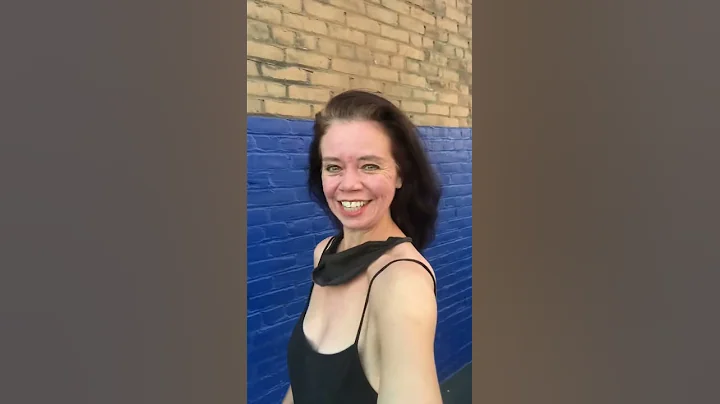 Singing at The Derby in Hollywood in 2021!