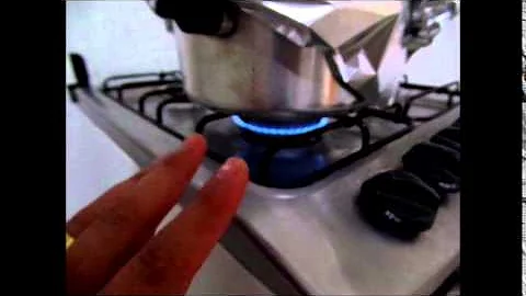 Como defumar no forno a gás?
