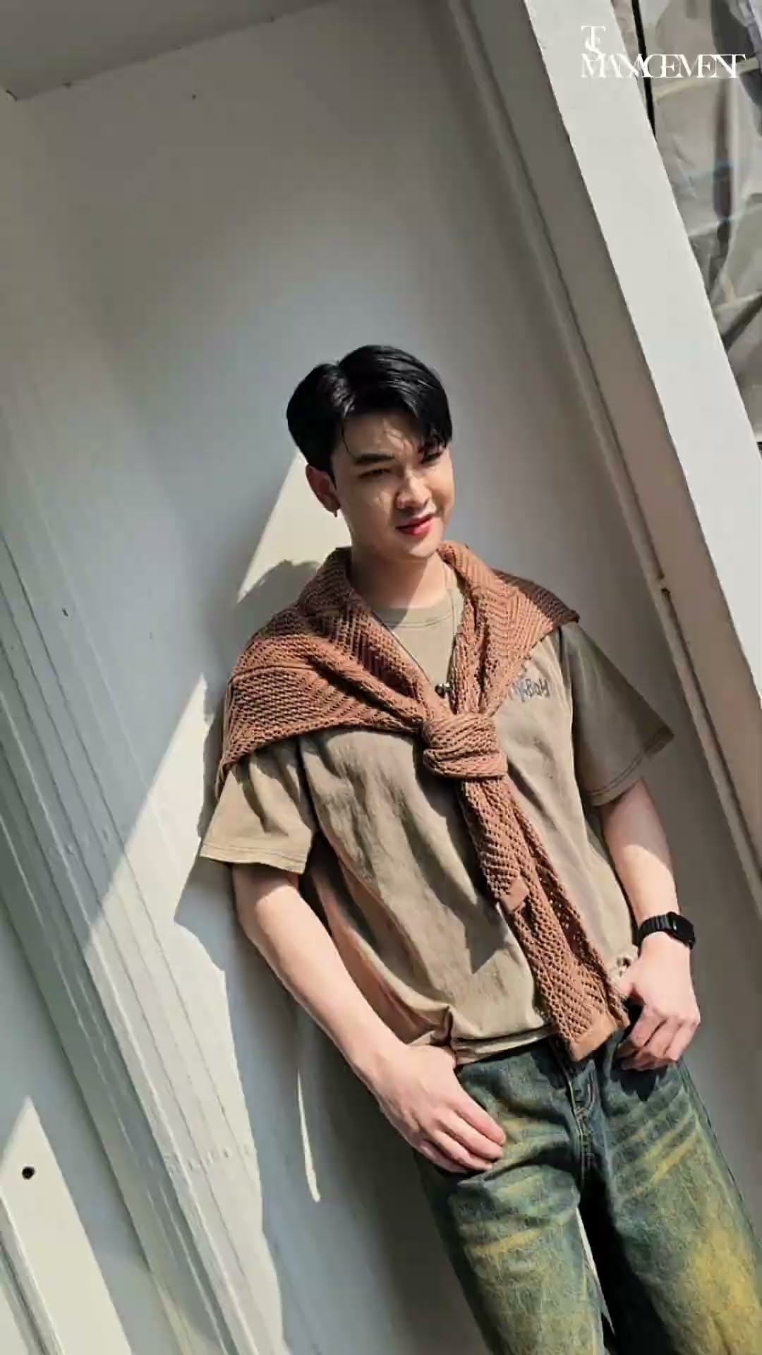 VLOG FASHION แมตช์ลุกชิค ๆ กันใน #OOTW กับ #ดีแลนด์เดโชชัย และ #ชายสมชาย TSM MANAGEMENT ตามไปดูกัน
