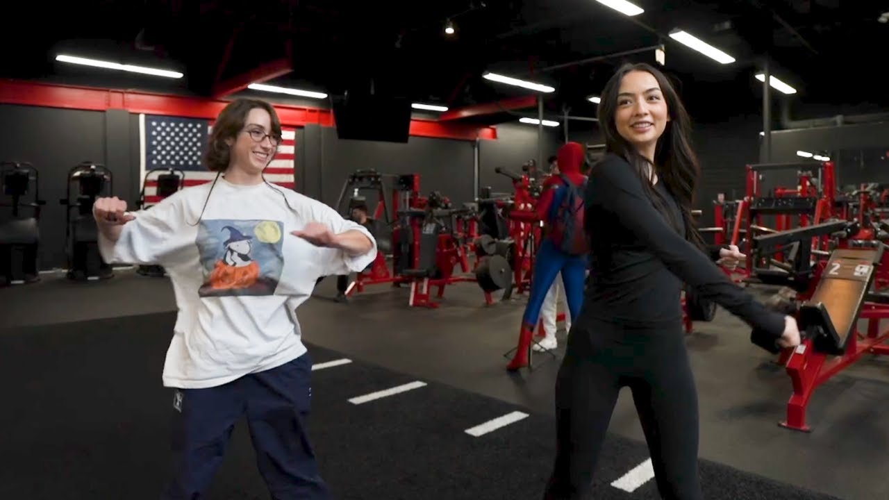 Переносим сакуру в зоопарк!