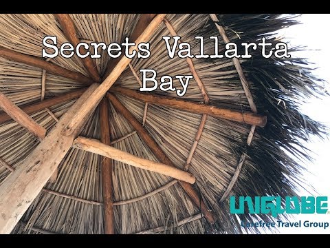 Secrets Vallarta Bay - You're sure to be entertained!  |   UNIGLOBE Carefree Travel