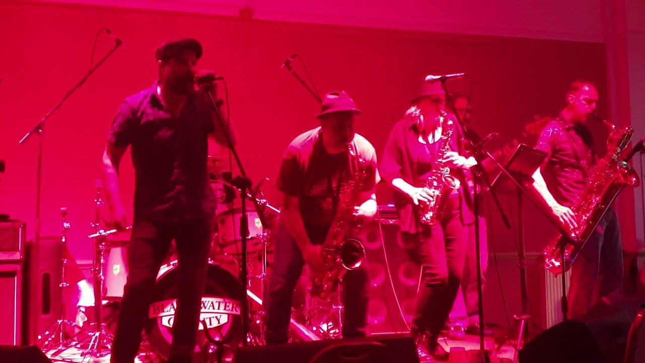 The Guns of Navarone  - 'Night Boat To Cairo'